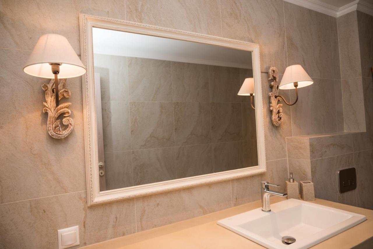 Efmar Exclusive Residences ยีธิโอ ภายนอก รูปภาพ